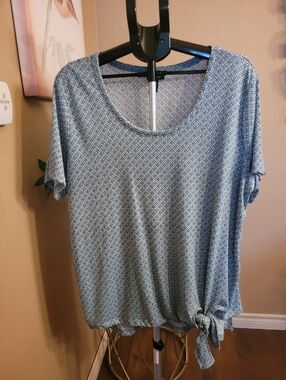NWOT Jones New York Blue Relaxed Tie Front Short Sleeve T-Shirt